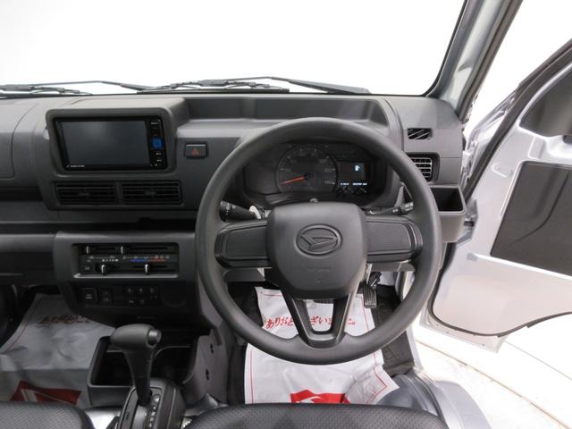ハイゼットトラックスタンダード４ＷＤ　オートライト　アイドリングストップ　ナビ　ＵＳＢ入力端子　Ｂｌｕｅｔｏｏｔｈ　衝突被害軽減システム　レーンアシスト　オートマチックハイビーム（岡山県）の中古車