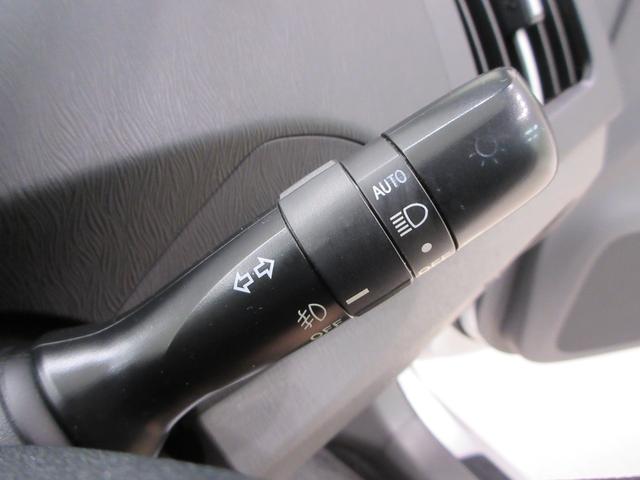 プリウスＳオートライト　キーフリー　電動格納式ドアミラー　エアコン　パワーステアリング　パワーウィンドウ　運転席エアバッグ　ＡＢＳ　ティーゼットデオプラス（岡山県）の中古車