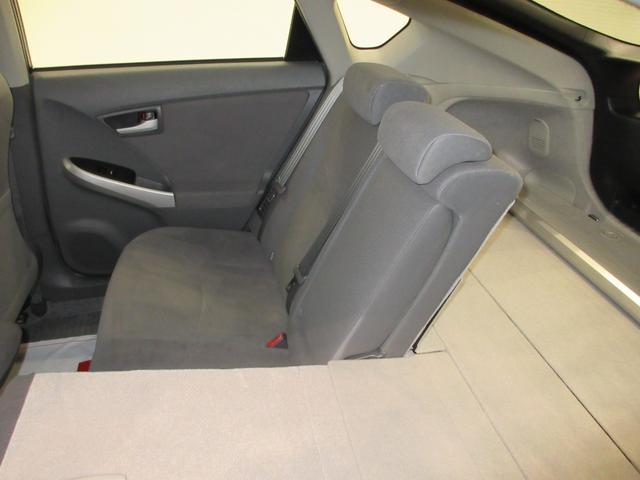 プリウスＳオートライト　キーフリー　電動格納式ドアミラー　エアコン　パワーステアリング　パワーウィンドウ　運転席エアバッグ　ＡＢＳ　ティーゼットデオプラス（岡山県）の中古車