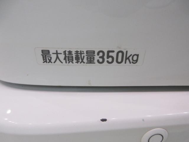 ハイゼットカーゴデラックス　ＳＡ３両側スライドドア　キーレスエントリー　アイドリングストップ　ＵＳＢ入力端子　衝突被害軽減システム　レーンアシスト　オートマチックハイビーム　ティーゼットデオプラス（岡山県）の中古車