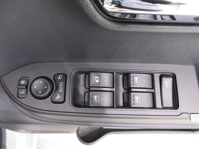 タントカスタムＲＳパノラマモニター　７インチナビ　両側パワースライドドア　シートヒーター　ＵＳＢ入力端子　Ｂｌｕｅｔｏｏｔｈ　オートライト　キーフリー　アイドリングストップ　ティーゼットデオプラス（岡山県）の中古車