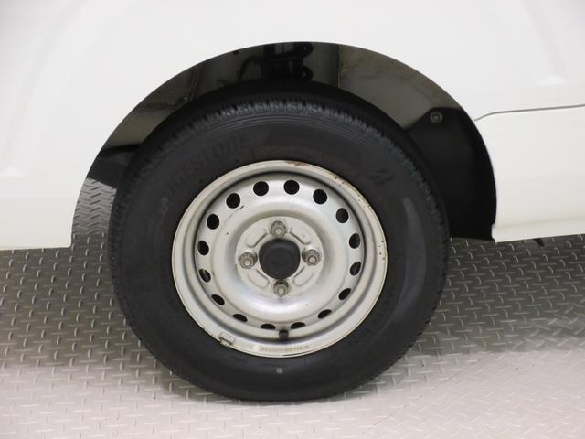 ハイゼットトラックスタンダード４ＷＤ　ＭＴ５速　ＡＭ／ＦＭラジオ　エアコン　パワーステアリング　運転席エアバッグ　ティーゼットデオプラス（岡山県）の中古車