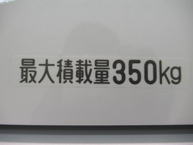 ハイゼットカーゴクルーズターボ両側スライドドア　オートライト　キーフリー　アイドリングストップ　バックモニター　ナビ　ＵＳＢ入力端子　Ｂｌｕｅｔｏｏｔｈ　衝突被害軽減システム　レーンアシスト　オートマチックハイビーム（岡山県）の中古車