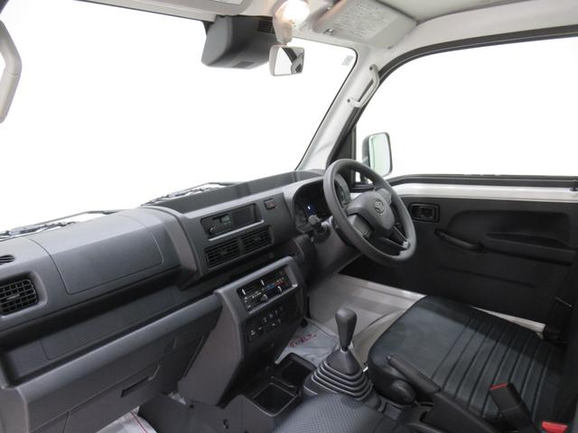 ハイゼットトラックスタンダード　農用スペシャル４ＷＤ　ＭＴ５速　荷台作業灯　ＡＭ／ＦＭラジオ　オートライト　アイドリングストップ　衝突被害軽減システム　レーンアシスト　オートマチックハイビーム　ティーゼットデオプラス（岡山県）の中古車