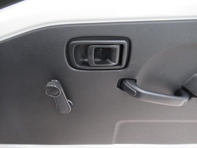 ハイゼットトラックスタンダード　農用スペシャル４ＷＤ　ＭＴ５速　荷台作業灯　ＡＭ／ＦＭラジオ　オートライト　アイドリングストップ　衝突被害軽減システム　レーンアシスト　オートマチックハイビーム　ティーゼットデオプラス（岡山県）の中古車