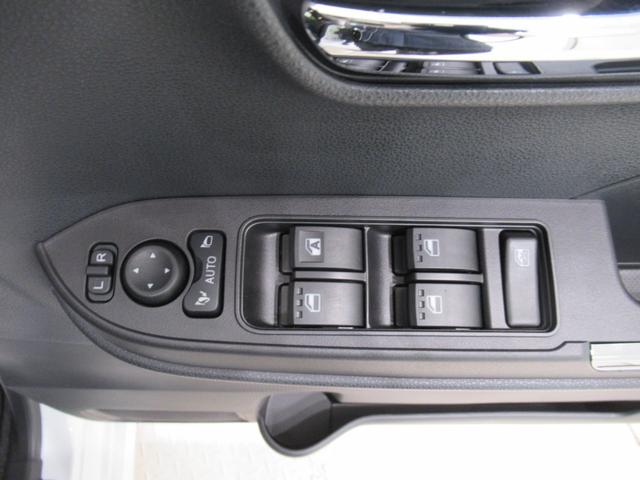 タントカスタムＲＳパノラマモニター　１０インチナビ　両側パワースライドドア　シートヒーター　ＵＳＢ入力端子　Ｂｌｕｅｔｏｏｔｈ　オートライト　キーフリー　アイドリングストップ　ティーゼットデオプラス（岡山県）の中古車
