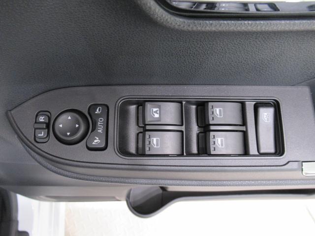 タントカスタムＸパノラマモニター　１０インチナビ　両側パワースライドドア　シートヒーター　ＵＳＢ入力端子　Ｂｌｕｅｔｏｏｔｈ　オートライト　キーフリー　アイドリングストップ　ティーゼットデオプラス（岡山県）の中古車