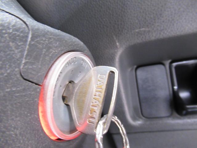 ハイゼットトラックジャンボＭＴ５速　ＣＤチューナー　エアコン　パワーステアリング　パワーウィンドウ　運転席エアバッグ　ＡＢＳ　ティーゼットデオプラス（岡山県）の中古車