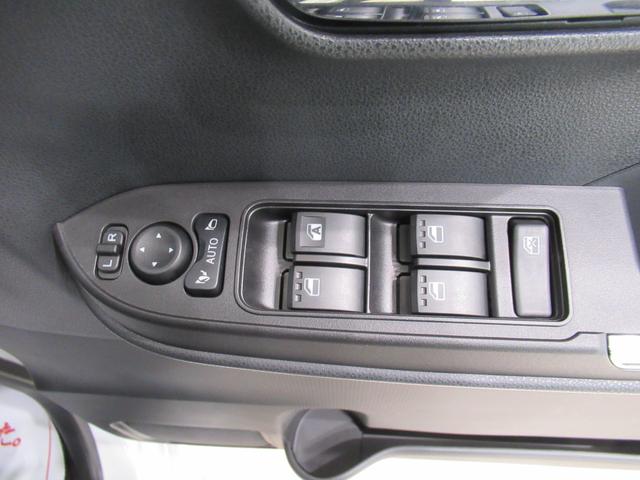 タントカスタムＸパノラマモニター　１０インチナビ　両側パワースライドドア　シートヒーター　ＵＳＢ入力端子　Ｂｌｕｅｔｏｏｔｈ　オートライト　キーフリー　アイドリングストップ　ティーゼットデオプラス（岡山県）の中古車