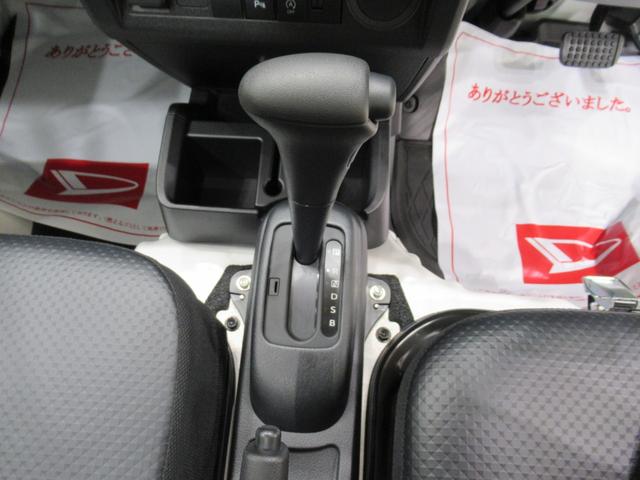 ハイゼットトラックスタンダードオートライト　アイドリングストップ　ＡＭ／ＦＭラジオ　エアコン　パワーステアリング　運転席エアバッグ　ＡＢＳ　衝突被害軽減システム　レーンアシスト　オートマチックハイビーム　ティーゼットデオプラス（岡山県）の中古車