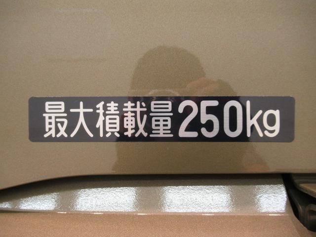 ハイゼットカーゴデッキバンＧＬＥＤヘッドランプ　７インチナビ　両側パワースライドドア　ＵＳＢ入力端子　Ｂｌｕｅｔｏｏｔｈ　オートライト　キーフリー　アイドリングストップ　ティーゼットデオプラス（岡山県）の中古車