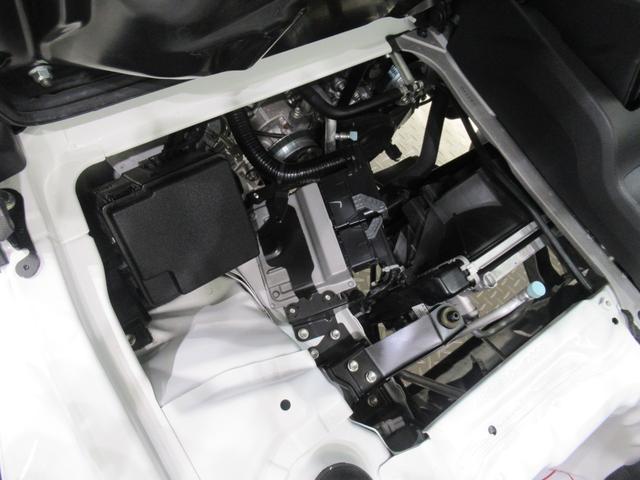 ハイゼットトラックスタンダードＬＥＤヘッドランプ　ＭＴ５速　オートライト　荷台作業灯　アイドリングストップ　ＡＭ／ＦＭラジオ　電動格納式ドアミラー　衝突被害軽減システム　レーンアシスト　オートマチックハイビーム（岡山県）の中古車