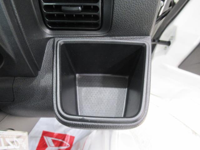 ハイゼットトラックスタンダードＬＥＤヘッドランプ　ＭＴ５速　オートライト　荷台作業灯　アイドリングストップ　ＡＭ／ＦＭラジオ　電動格納式ドアミラー　衝突被害軽減システム　レーンアシスト　オートマチックハイビーム（岡山県）の中古車