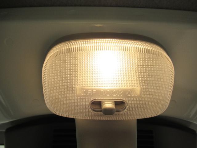 ハイゼットトラックスタンダードＬＥＤヘッドランプ　ＭＴ５速　オートライト　荷台作業灯　アイドリングストップ　ＡＭ／ＦＭラジオ　電動格納式ドアミラー　衝突被害軽減システム　レーンアシスト　オートマチックハイビーム（岡山県）の中古車