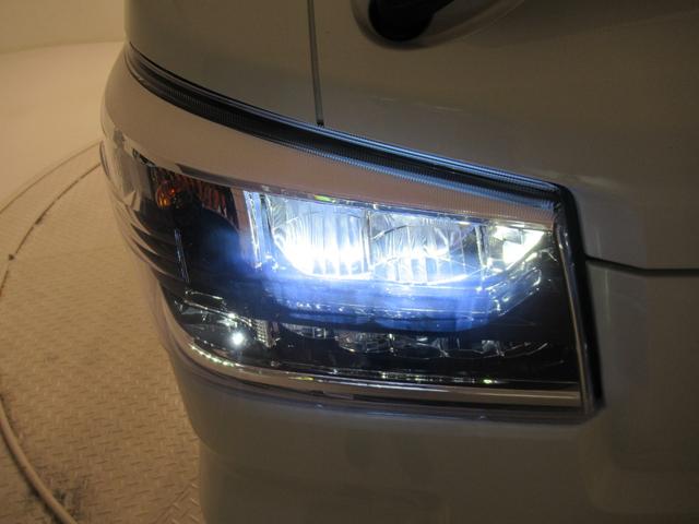 ハイゼットトラックスタンダードＬＥＤヘッドランプ　ＭＴ５速　オートライト　荷台作業灯　アイドリングストップ　ＡＭ／ＦＭラジオ　電動格納式ドアミラー　衝突被害軽減システム　レーンアシスト　オートマチックハイビーム（岡山県）の中古車