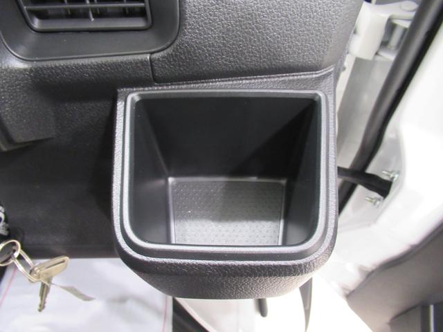 ハイゼットカーゴデラックス４ＷＤ　両側スライドドア　ＡＭ／ＦＭラジオ　オートライト　キーレスエントリー　アイドリングストップ　衝突被害軽減システム　レーンアシスト　オートマチックハイビーム　ティーゼットデオプラス（岡山県）の中古車