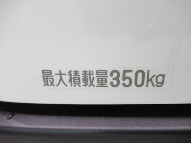 ハイゼットカーゴデラックス４ＷＤ　両側スライドドア　ＡＭ／ＦＭラジオ　オートライト　キーレスエントリー　アイドリングストップ　衝突被害軽減システム　レーンアシスト　オートマチックハイビーム　ティーゼットデオプラス（岡山県）の中古車