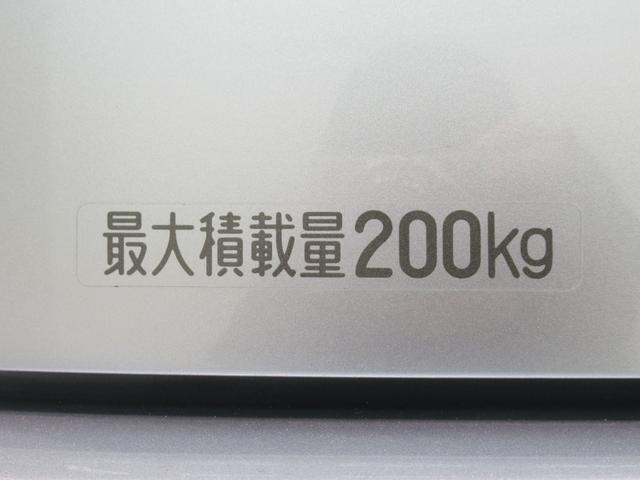 ハイゼットカーゴクルーズターボ　ＳＡ３ＭＴ５速　ＬＥＤヘッドランプ　両側スライドドア　キーレスエントリー　アイドリングストップ　ＣＤチューナー　衝突被害軽減システム　レーンアシスト　オートマチックハイビーム　ティーゼットデオプラス（岡山県）の中古車