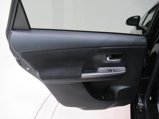 プリウスアルファSオートライト キーフリー 電動格納式ドアミラー エアコン パワーステアリング パワーウィンドウ 運転席エアバッグ ABS ティーゼットデオプラス(岡山県)の中古車