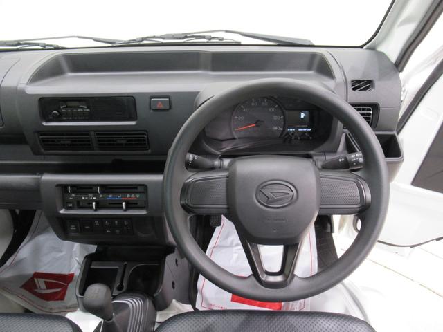 ハイゼットトラックスタンダード　農用スペシャル４ＷＤ　ＭＴ５速　荷台作業灯　ＡＭ／ＦＭラジオ　オートライト　アイドリングストップ　衝突被害軽減システム　レーンアシスト　オートマチックハイビーム　ティーゼットデオプラス（岡山県）の中古車