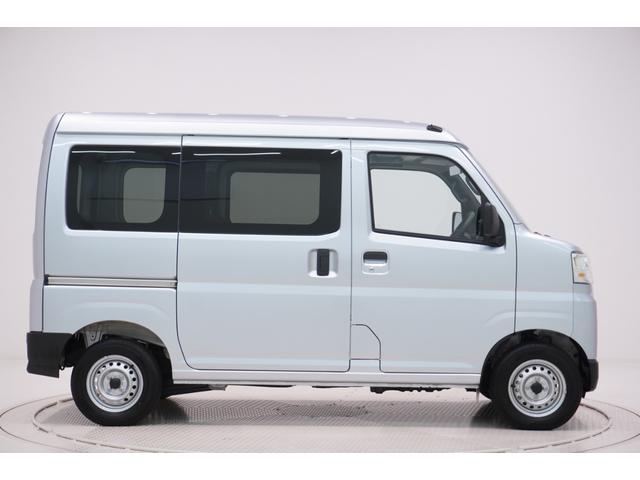 ハイゼットカーゴデラックス４ＷＤ　ＣＤチューナー　両側スライドドア　オートライト　キーレスエントリー　アイドリングストップ　衝突被害軽減システム　レーンアシスト　オートマチックハイビーム　ティーゼットデオプラス（岡山県）の中古車