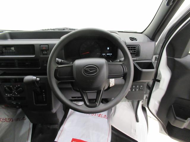 ハイゼットカーゴデラックス４ＷＤ　ＡＭ／ＦＭラジオ　両側スライドドア　オートライト　キーレスエントリー　アイドリングストップ　衝突被害軽減システム　レーンアシスト　オートマチックハイビーム　ティーゼットデオプラス（岡山県）の中古車