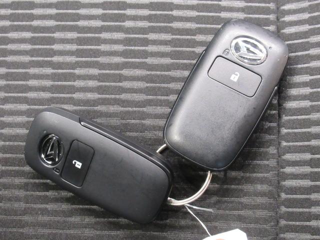 ハイゼットカーゴクルーズ４ＷＤ　両側スライドドア　オートライト　キーフリー　アイドリングストップ　電動格納式ドアミラー　衝突被害軽減システム　レーンアシスト　オートマチックハイビーム　ティーゼットデオプラス（岡山県）の中古車