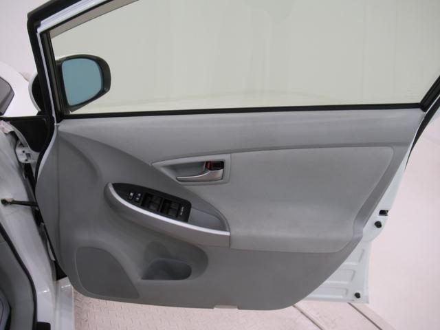 プリウスPHVSシートヒーター オートライト キーフリー 電動格納式ドアミラー エアコン パワーステアリング パワーウィンドウ 運転席エアバッグ ABS ティーゼットデオプラス(岡山県)の中古車