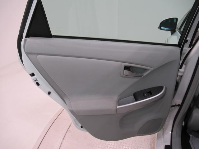 プリウスPHVSシートヒーター オートライト キーフリー 電動格納式ドアミラー エアコン パワーステアリング パワーウィンドウ 運転席エアバッグ ABS ティーゼットデオプラス(岡山県)の中古車