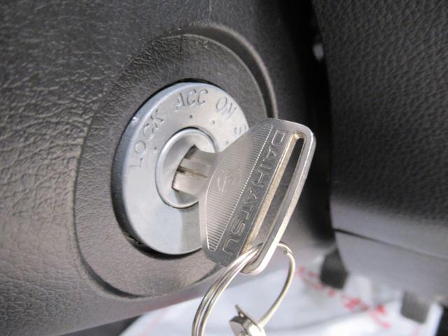 ハイゼットトラックスタンダード 農用スペシャル4WD MT5速 荷台作業灯 CDチューナー エアコン パワーステアリング 運転席エアバッグ ABS ティーゼットデオプラス(岡山県)の中古車