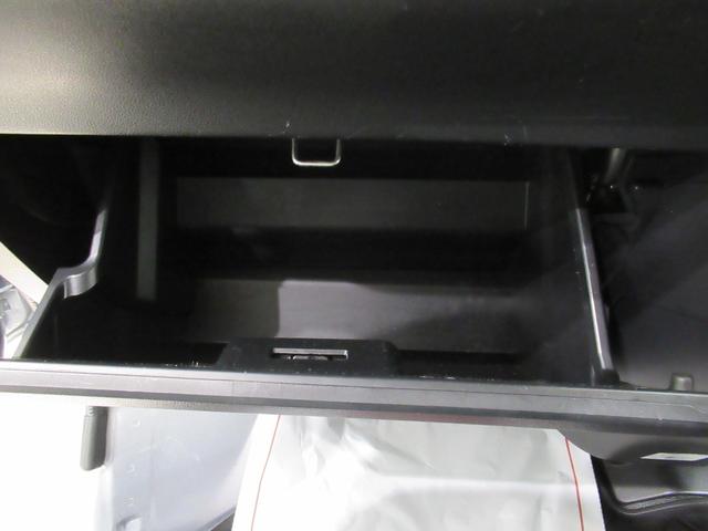 ハイゼットカーゴデラックス SA3両側スライドドア オートライト キーレスエントリー アイドリングストップ ナビ USB入力端子 Bluetooth 衝突被害軽減システム レーンアシスト オートマチックハイビーム(岡山県)の中古車