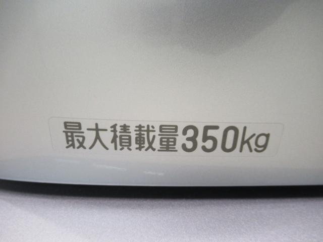 ハイゼットカーゴデラックス SA3両側スライドドア オートライト キーレスエントリー アイドリングストップ ナビ USB入力端子 Bluetooth 衝突被害軽減システム レーンアシスト オートマチックハイビーム(岡山県)の中古車