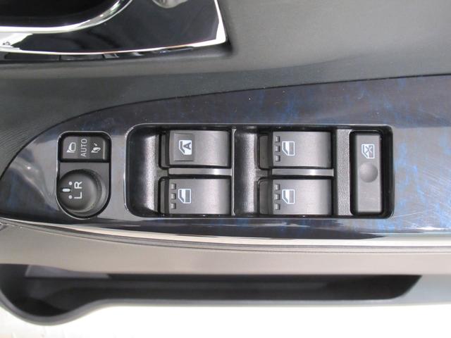 タントカスタムＲＳトップエディションＶＳ　ＳＡ３４ＷＤ　シートヒーター　両側パワースライドドア　オートライト　キーフリー　アイドリングストップ　ＵＳＢ入力端子　電動格納式ドアミラー　衝突被害軽減システム　レーンアシスト　オートマチックハイビーム（岡山県）の中古車