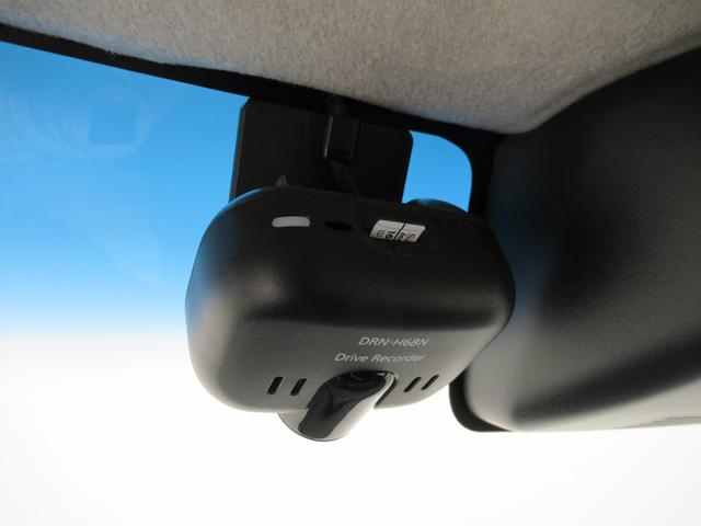 タントカスタムＲＳトップエディションＶＳ　ＳＡ３４ＷＤ　シートヒーター　両側パワースライドドア　オートライト　キーフリー　アイドリングストップ　ＵＳＢ入力端子　電動格納式ドアミラー　衝突被害軽減システム　レーンアシスト　オートマチックハイビーム（岡山県）の中古車