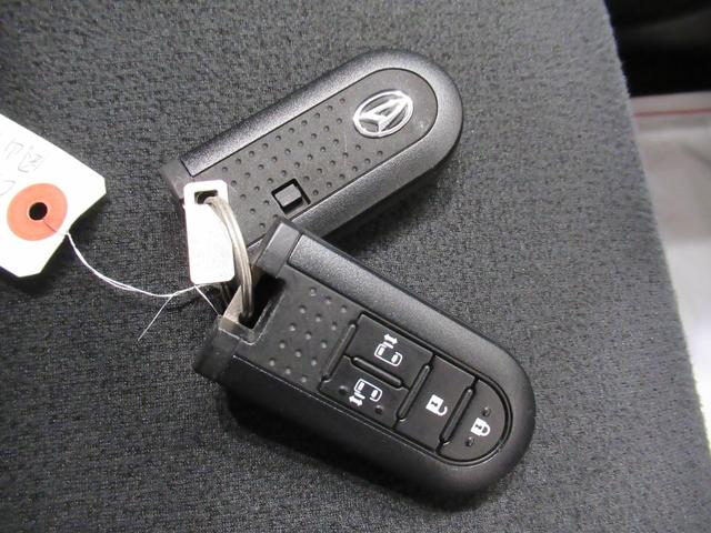 ムーヴキャンバスＧブラックアクセントＶＳ　ＳＡ３シートヒーター　両側パワースライドドア　オートライト　キーフリー　アイドリングストップ　パノラマモニター　ナビ　ドライブレコーダー　ＵＳＢ入力端子　Ｂｌｕｅｔｏｏｔｈ　ティーゼットデオプラス（岡山県）の中古車