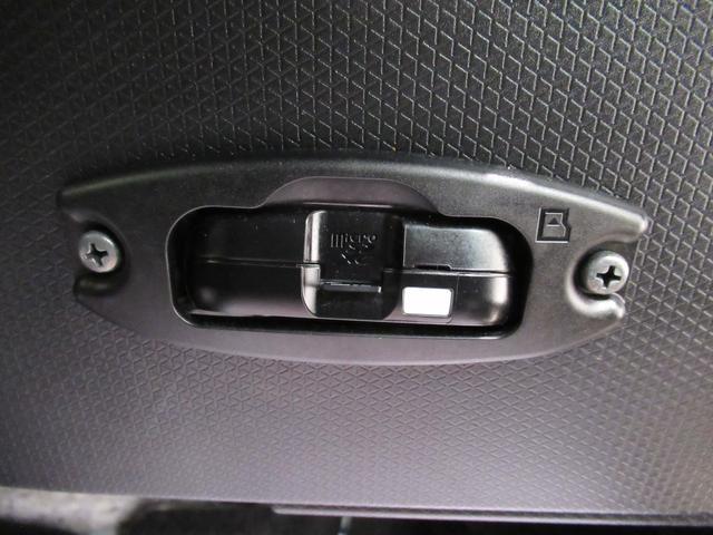 タントファンクロスターボパノラマモニター　７インチナビ　ドライブレコーダー　両側パワースライドドア　シートヒーター　ＵＳＢ入力端子　Ｂｌｕｅｔｏｏｔｈ　オートライト　キーフリー　アイドリングストップ　ティーゼットデオプラス（岡山県）の中古車