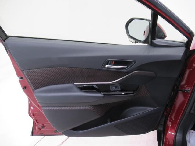 Ｃ−ＨＲＧオートライト　キーフリー　電動格納式ドアミラー　エアコン　パワーステアリング　パワーウィンドウ　運転席エアバッグ　ＡＢＳ　ティーゼットデオプラス（岡山県）の中古車