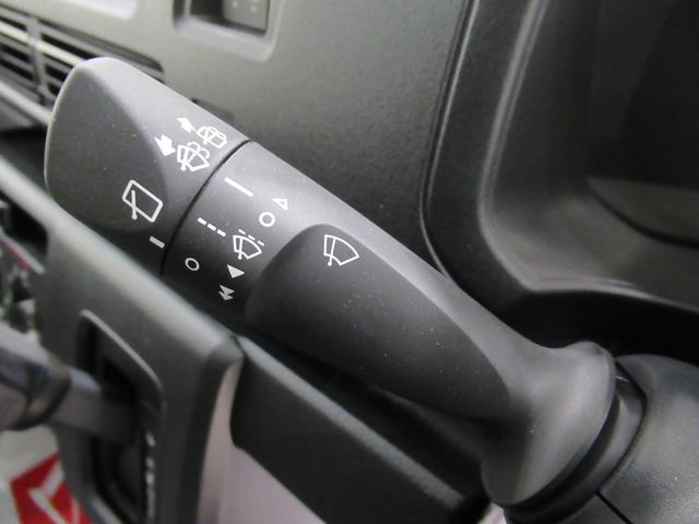 ハイゼットカーゴデラックスＡＭ／ＦＭラジオ　両側スライドドア　オートライト　キーレスエントリー　アイドリングストップ　衝突被害軽減システム　レーンアシスト　オートマチックハイビーム　ティーゼットデオプラス（岡山県）の中古車