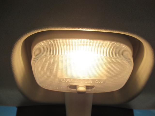 ハイゼットカーゴデラックスＡＭ／ＦＭラジオ　両側スライドドア　オートライト　キーレスエントリー　アイドリングストップ　衝突被害軽減システム　レーンアシスト　オートマチックハイビーム　ティーゼットデオプラス（岡山県）の中古車