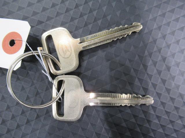 ハイゼットトラックハイルーフＡＭ／ＦＭラジオ　オートライト　アイドリングストップ　衝突被害軽減システム　レーンアシスト　オートマチックハイビーム　エアコン　パワーステアリング　運転席エアバッグ　ＡＢＳ　ティーゼットデオプラス（岡山県）の中古車