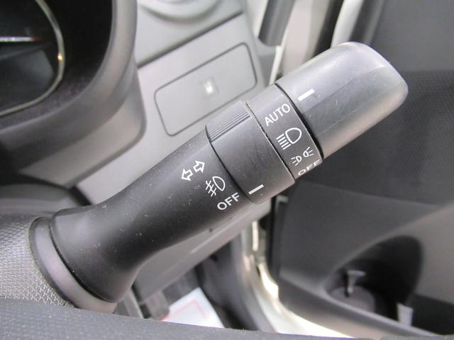 ムーヴカスタムＸ　ＳＡオートライト　キーフリー　アイドリングストップ　電動格納式ドアミラー　衝突被害軽減システム　エアコン　パワーステアリング　パワーウィンドウ　運転席エアバッグ　ＡＢＳ　ティーゼットデオプラス（岡山県）の中古車