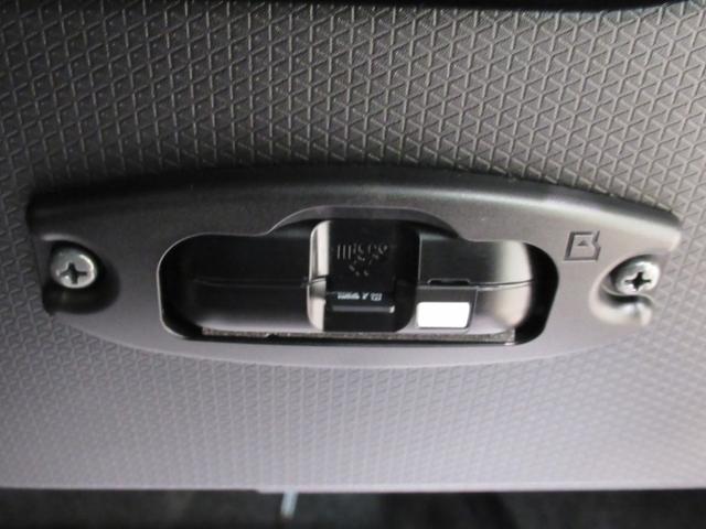 タントカスタムＲＳパノラマモニター　７インチナビ　ドライブレコーダー　両側パワースライドドア　シートヒーター　ＵＳＢ入力端子　Ｂｌｕｅｔｏｏｔｈ　オートライト　キーフリー　アイドリングストップ　ティーゼットデオプラス（岡山県）の中古車