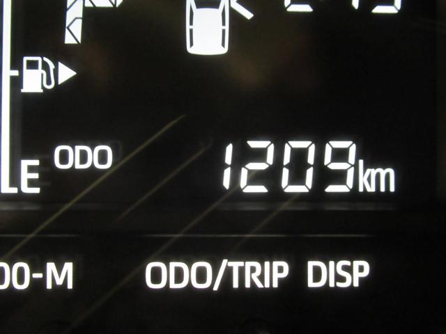 ハイゼットカーゴデッキバンＧ両側スライドドア　オートライト　キーフリー　アイドリングストップ　電動格納式ドアミラー　衝突被害軽減システム　レーンアシスト　オートマチックハイビーム　ティーゼットデオプラス（岡山県）の中古車