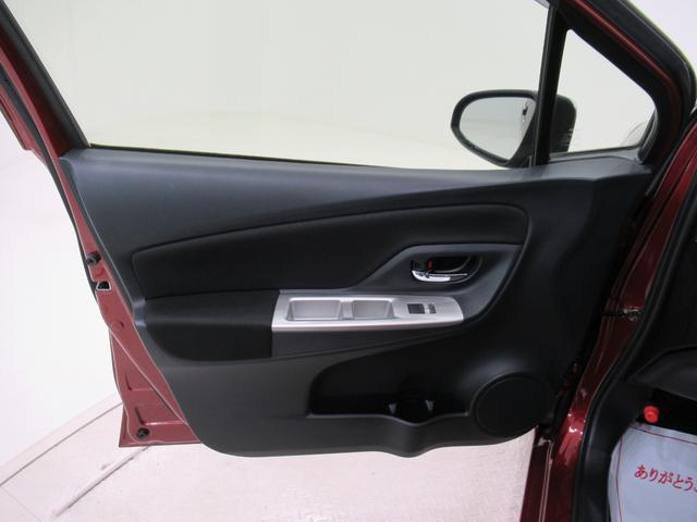 ヴィッツジュエラオートライト キーフリー アイドリングストップ 電動格納式ドアミラー エアコン パワーステアリング パワーウィンドウ 運転席エアバッグ ABS ティーゼットデオプラス(岡山県)の中古車