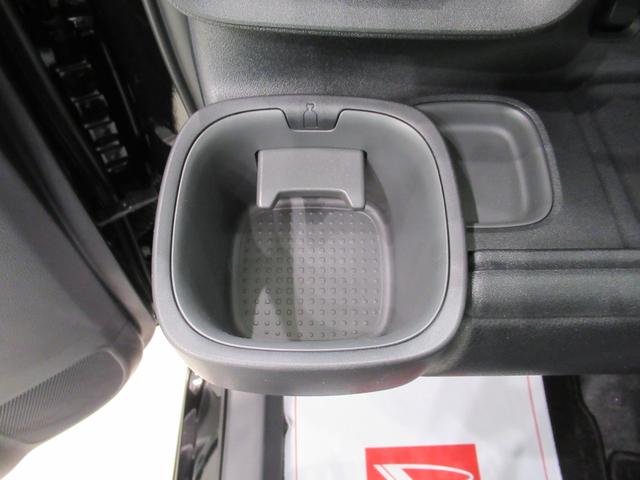 シエンタハイブリッドＺシートヒーター　両側パワースライドドア　オートライト　キーフリー　ＵＳＢ入力端子　エアコン　パワーステアリング　パワーウィンドウ　運転席エアバッグ　ＡＢＳ　ティーゼットデオプラス（岡山県）の中古車