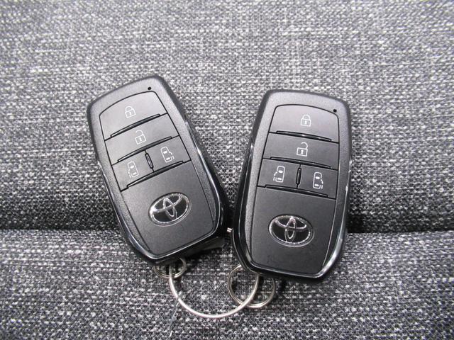 シエンタハイブリッドＺシートヒーター　両側パワースライドドア　オートライト　キーフリー　ＵＳＢ入力端子　エアコン　パワーステアリング　パワーウィンドウ　運転席エアバッグ　ＡＢＳ　ティーゼットデオプラス（岡山県）の中古車