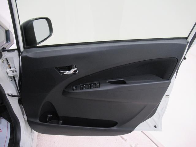 ムーヴカスタムＲＳオートライト　キーフリー　アイドリングストップ　電動格納式ドアミラー　エアコン　パワーステアリング　パワーウィンドウ　運転席エアバッグ　ＡＢＳ　ティーゼットデオプラス（岡山県）の中古車