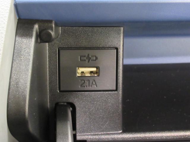 タントカスタムＲＳセレクションシートヒーター　両側パワースライドドア　オートライト　キーフリー　アイドリングストップ　バックモニター　ナビ　ＵＳＢ入力端子　Ｂｌｕｅｔｏｏｔｈ　ティーゼットデオプラス（岡山県）の中古車