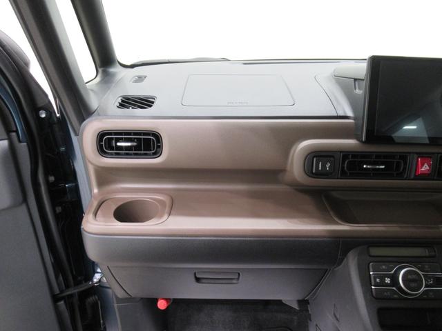 ムーヴキャンバスセオリーＸパノラマモニター　９インチディスプレイオーディオ　両側パワースライドドア　ＵＳＢ入力端子　Ｂｌｕｅｔｏｏｔｈ　衝突被害軽減システム　レーンアシスト　オートマチックハイビーム　ティーゼットデオプラス（岡山県）の中古車