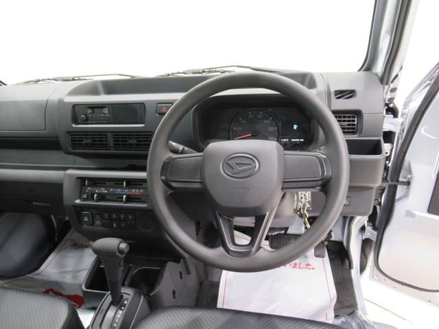 ハイゼットトラックスタンダード 農用スペシャル4WD 荷台作業灯 AM/FMラジオ オートライト アイドリングストップ 衝突被害軽減システム レーンアシスト オートマチックハイビーム エアコン パワーステアリング ティーゼットデオプラス(岡山県)の中古車